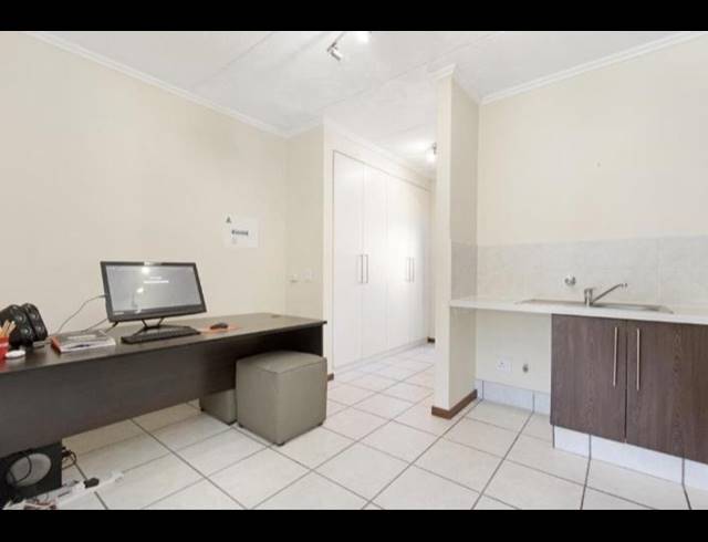 0 BEDROOM APARTMENT FOR SALE IN LONEHILL